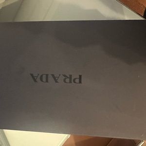 Brand new never worn authentic men’s Prada loafer